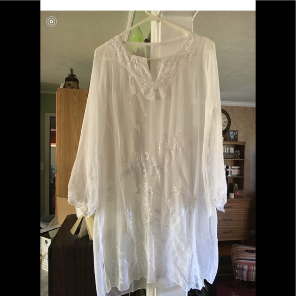 Tops - Women’s blouse